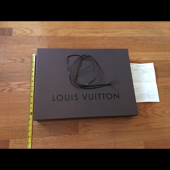 Louis Vuitton LV box and leather string only - Picture 3 of 4